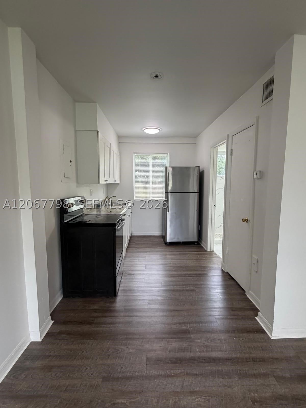 670 NE 88th Ter – photo 5