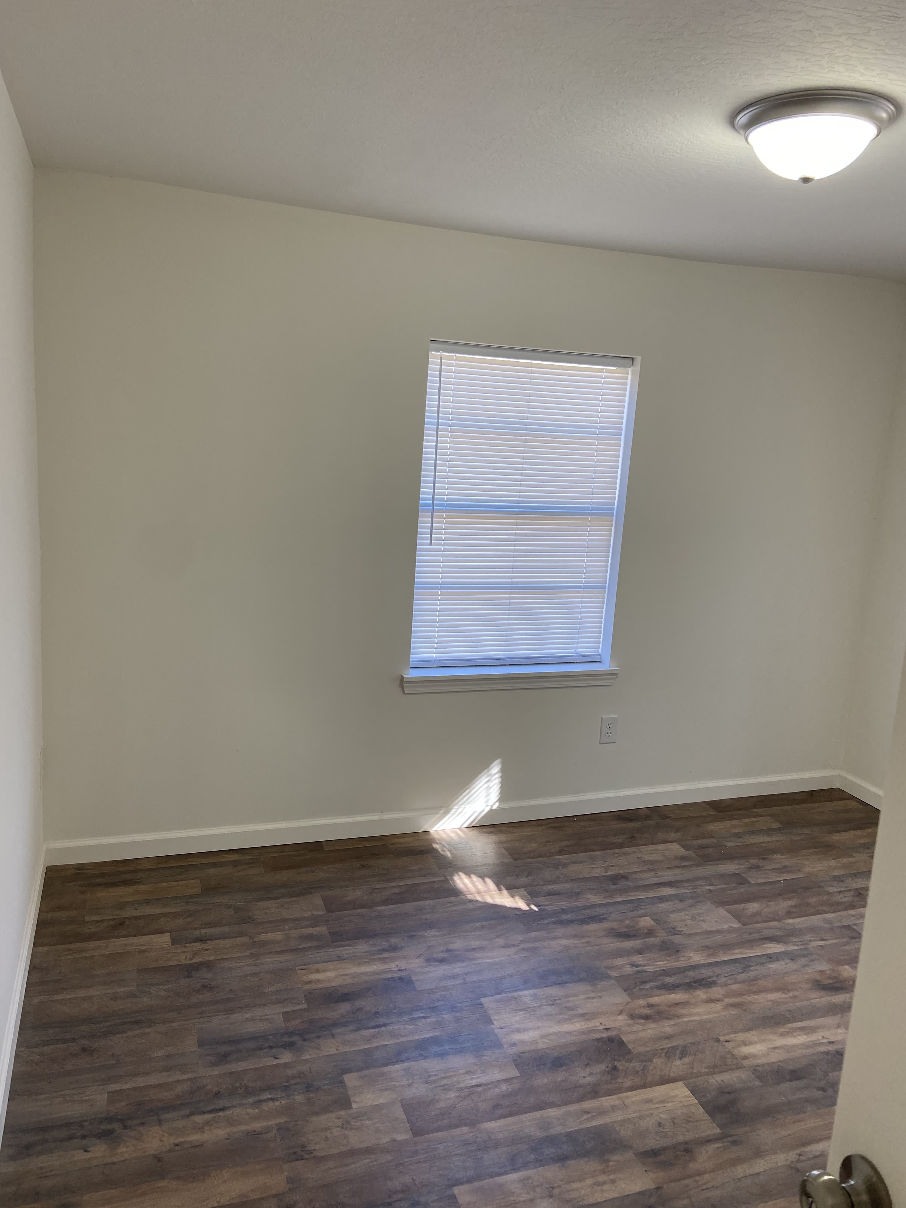 124 Stevens St – photo 4