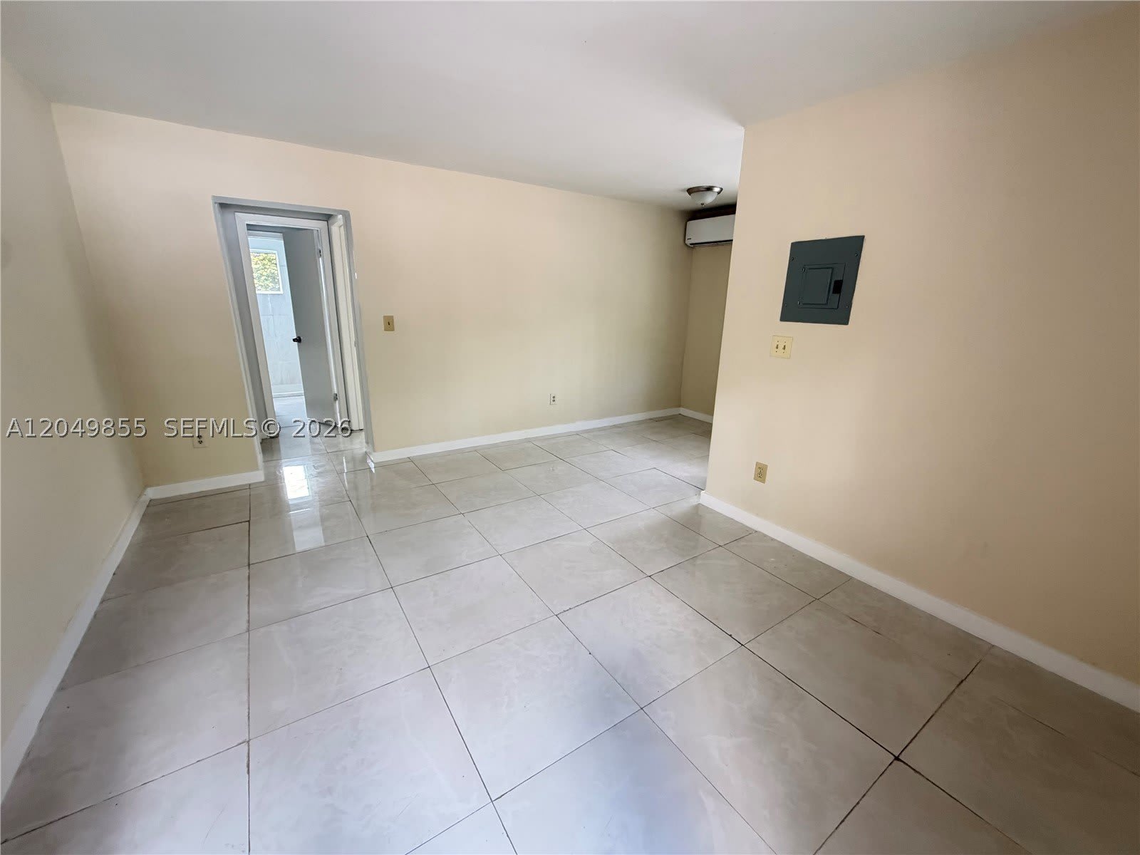 1194 NW 19th Ave – photo 2