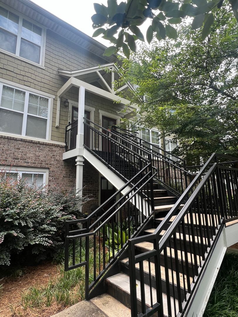 2 bedroom Townhome at the Woodlands! – photo 2