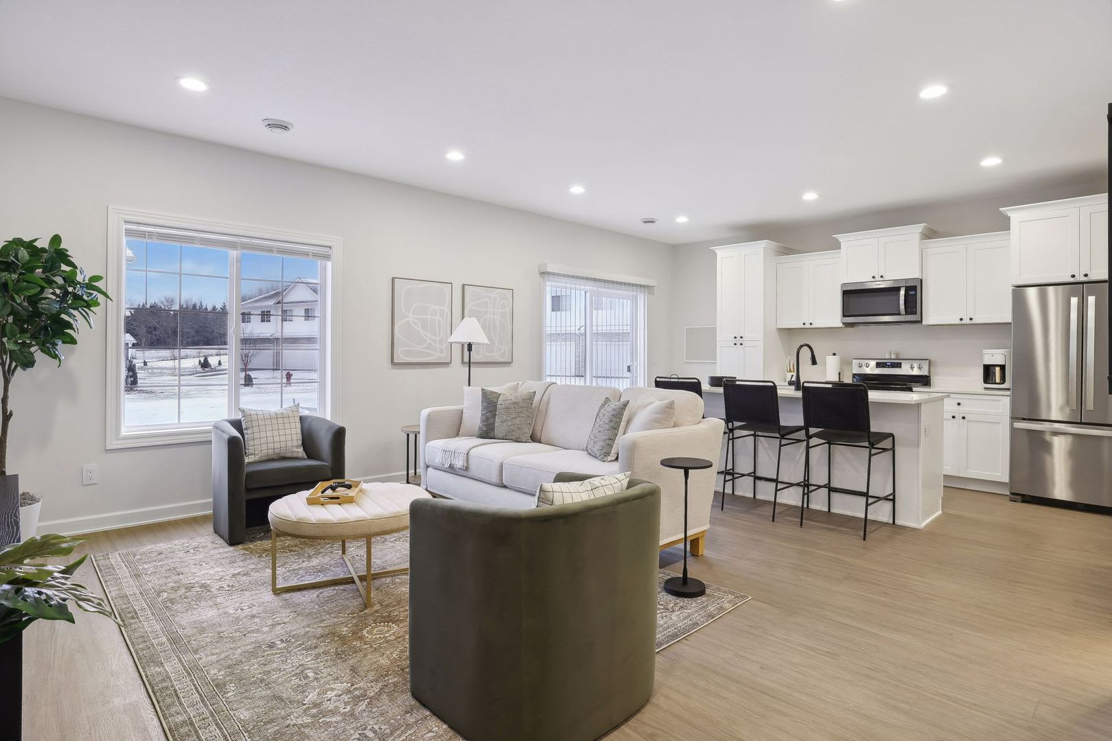 3 Bedroom Townhome – photo 1