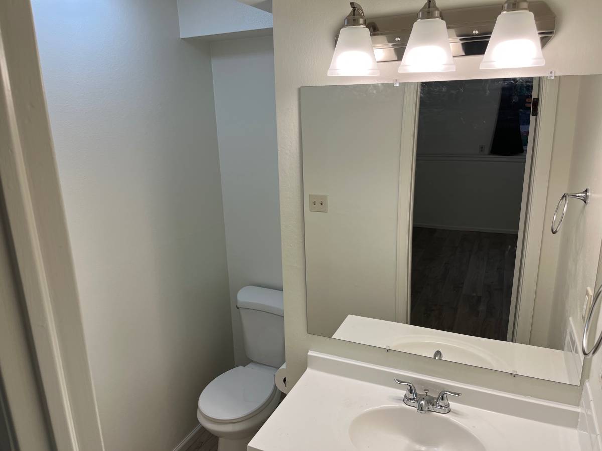 2437 Cheviot Drive – photo 2