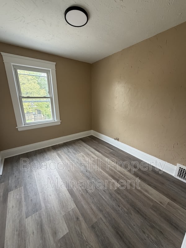 3331 East 145th Street – photo 5
