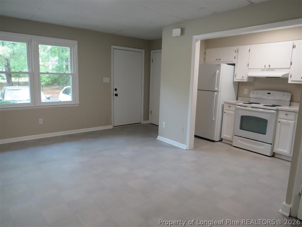 210-18 Colonial Drive – photo 3