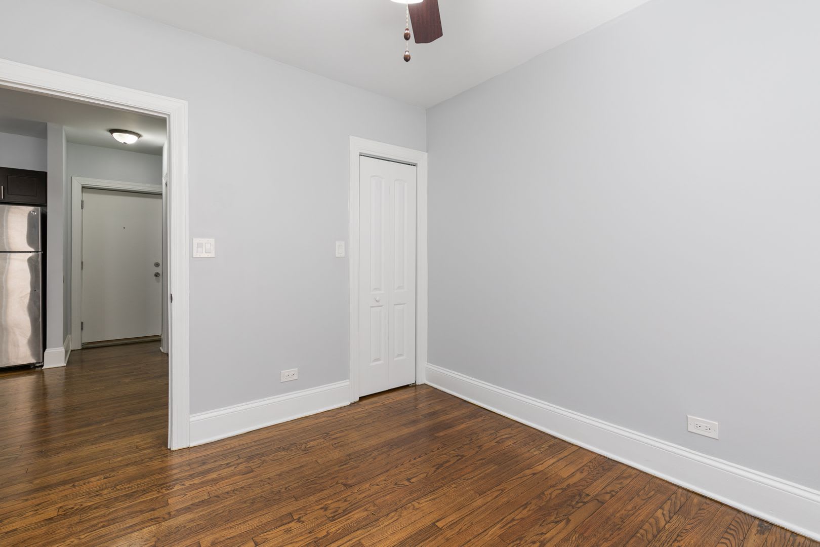 1611 W Juneway Terrace – photo 5
