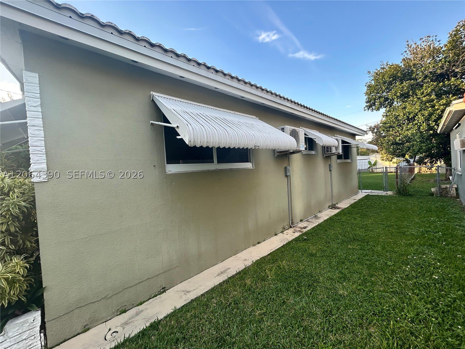 1915 Mayo St – photo 5