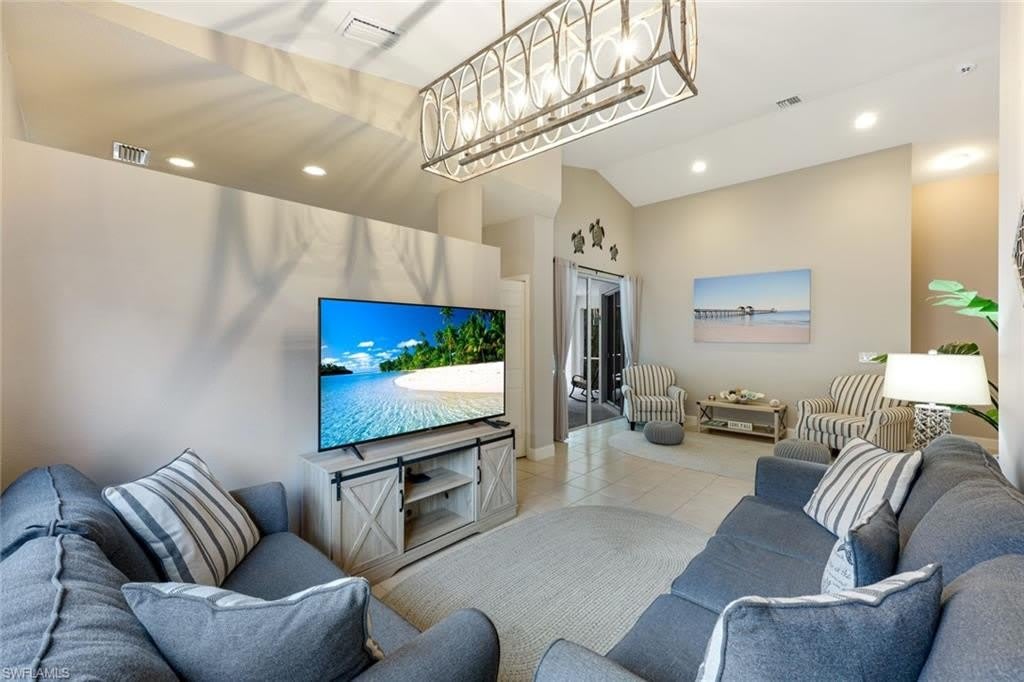 697 Crossfield Cir – photo 5