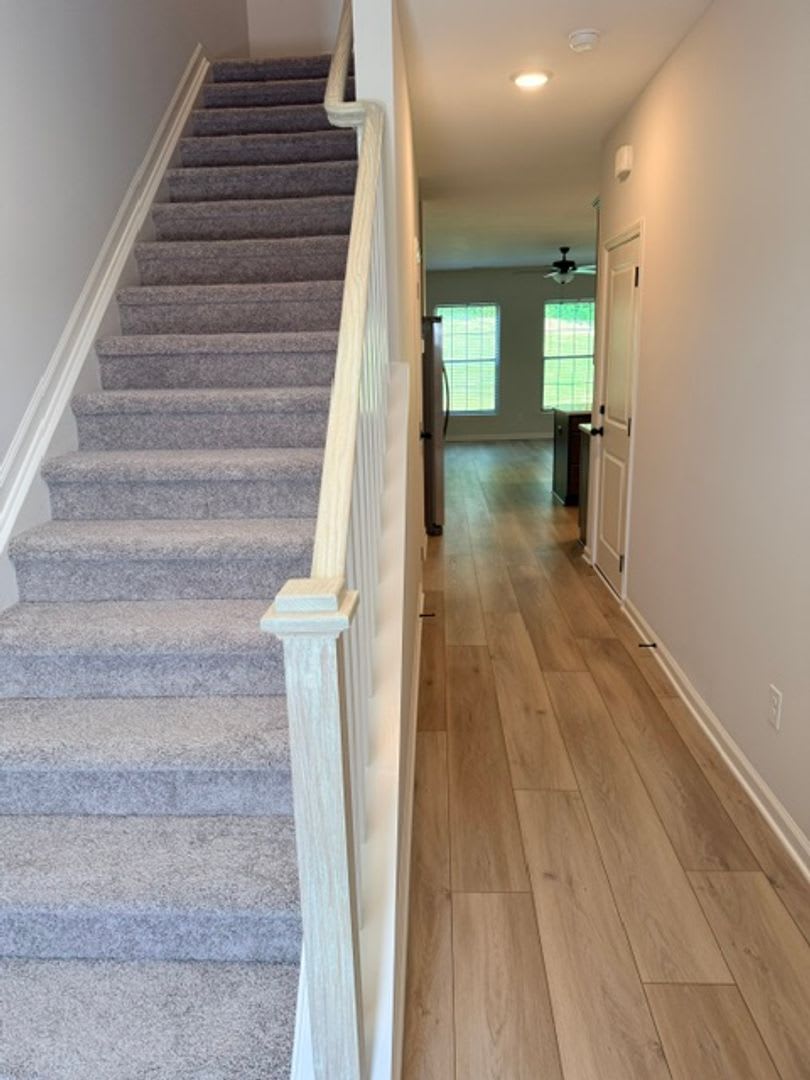 Knoxville 37931 Brand New Townhome 2026 Build 3 Bedrooms 2 5 Baths And A 1 Car Garage – photo 2