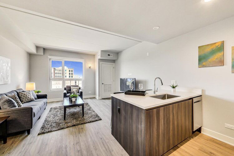 300 West Division Street – photo 3