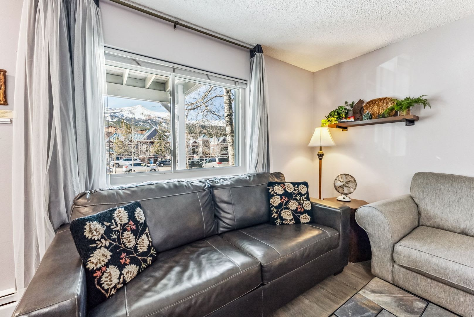Move In Special Utilities Included Main Street Breck Great Updates Walk To Everything In Town Year Lease Pets Negotiable – photo 4