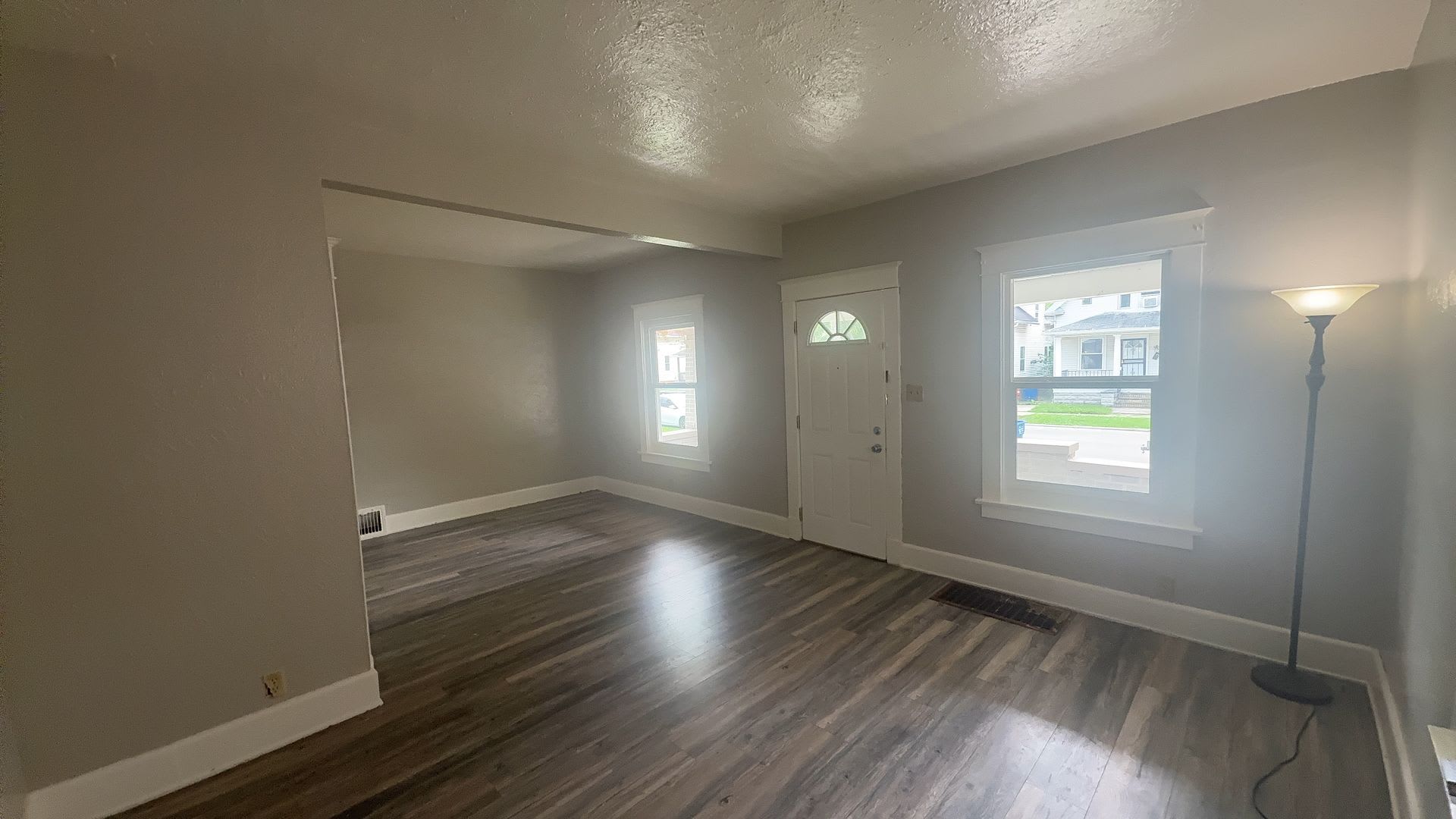 Charming 3 Bedroom Home In Peaceful West Toledo – photo 3
