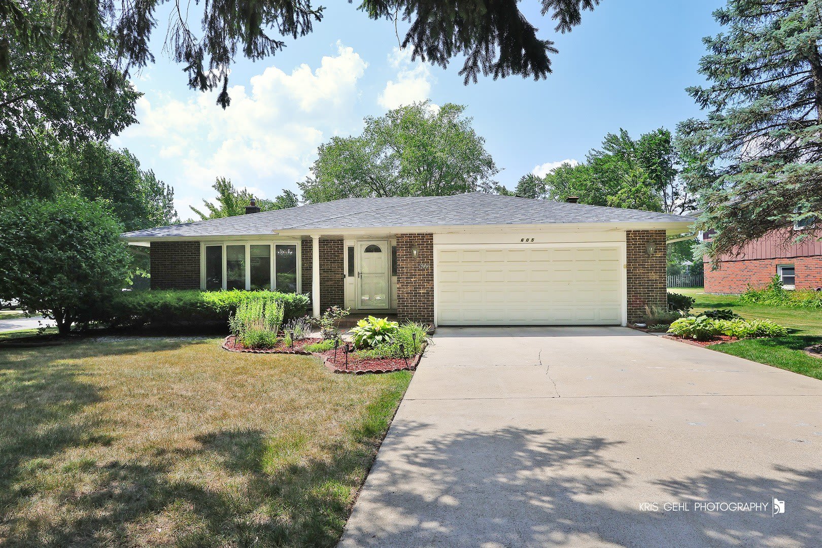 605 W GILBERT Road – photo 1