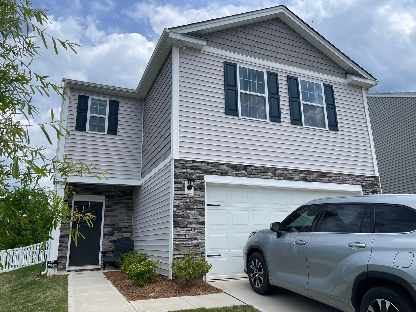 Pet Friendly 4Br 2 5Ba The Falls At Hickory Community Available 11 6 2026 – photo 3