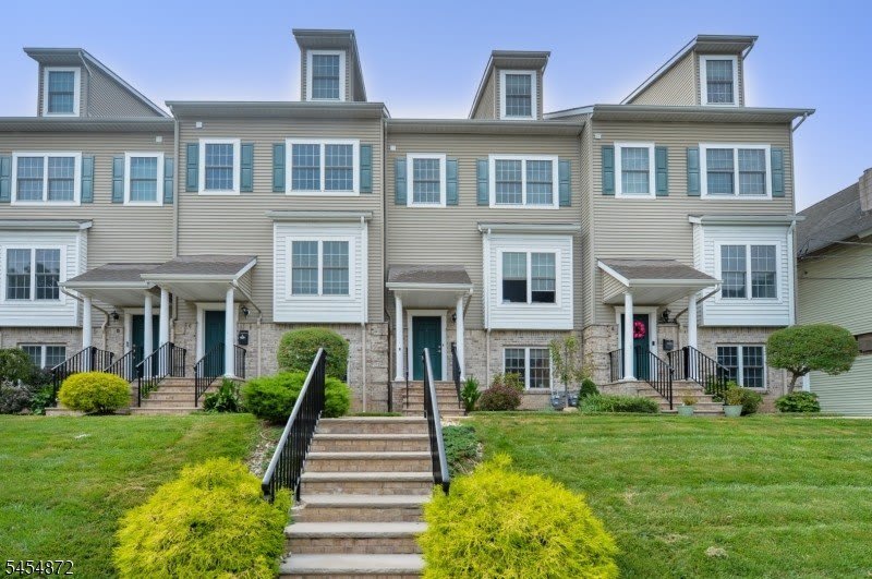 120 Chestnut St Unit B – photo 2