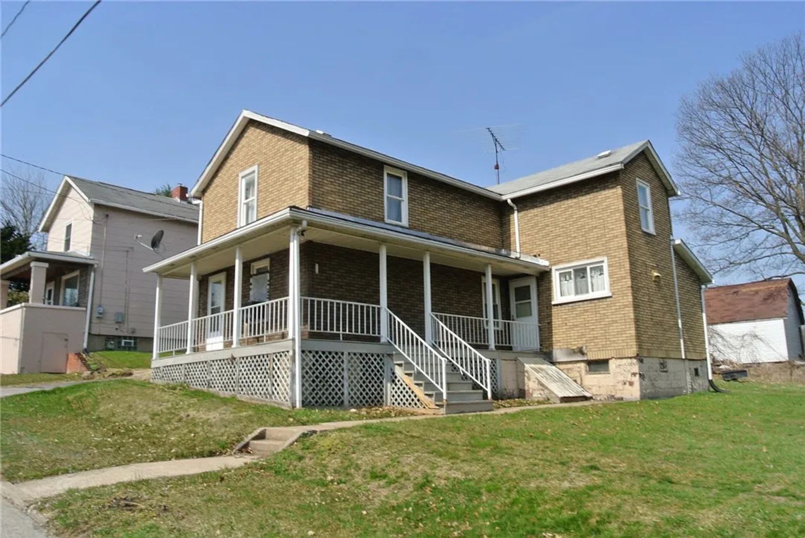 Charming 3BR 2BA House in West Leechburg – photo 1