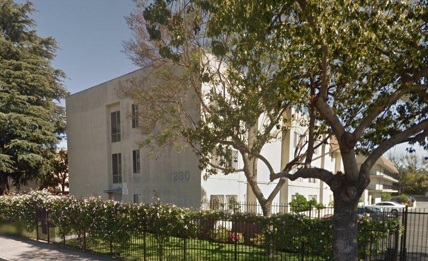 1230 West 39th St. – photo 2