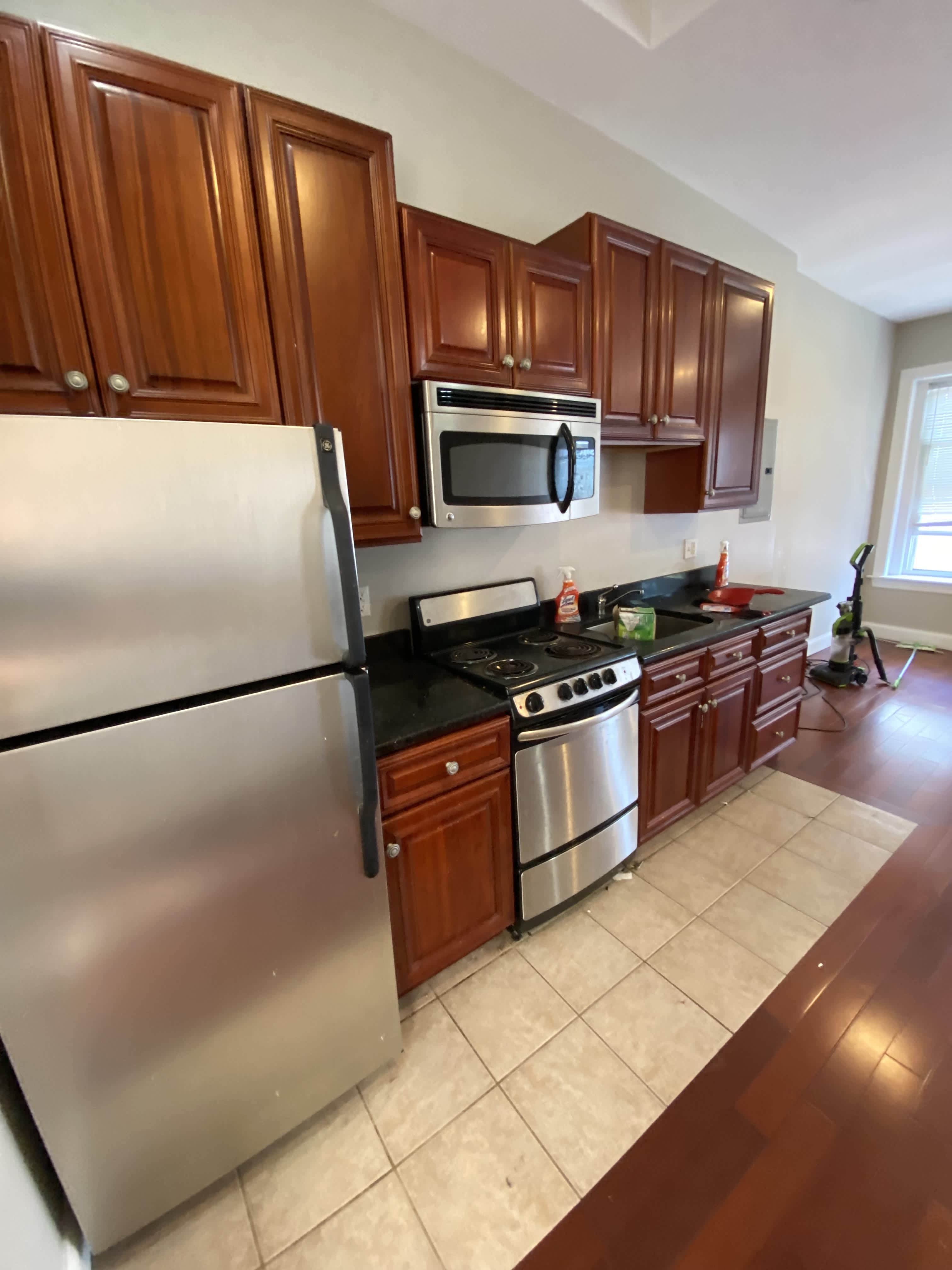 250 Newbury St – photo 4