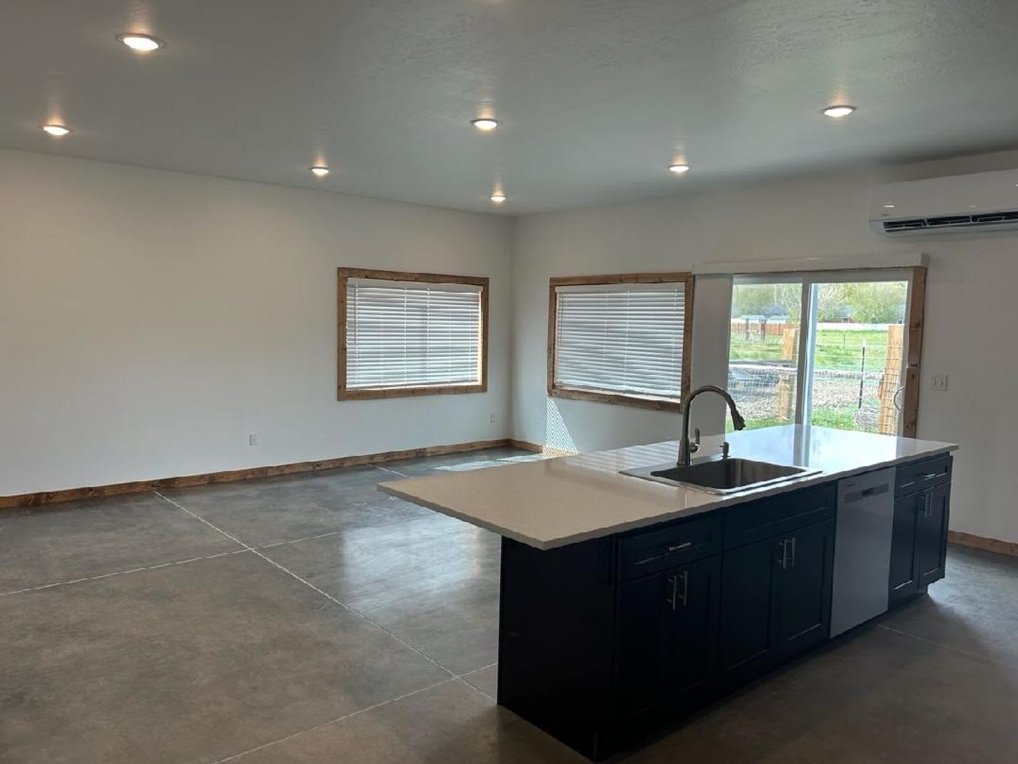Beautiful newly built 3 bed 2 bath home – photo 3