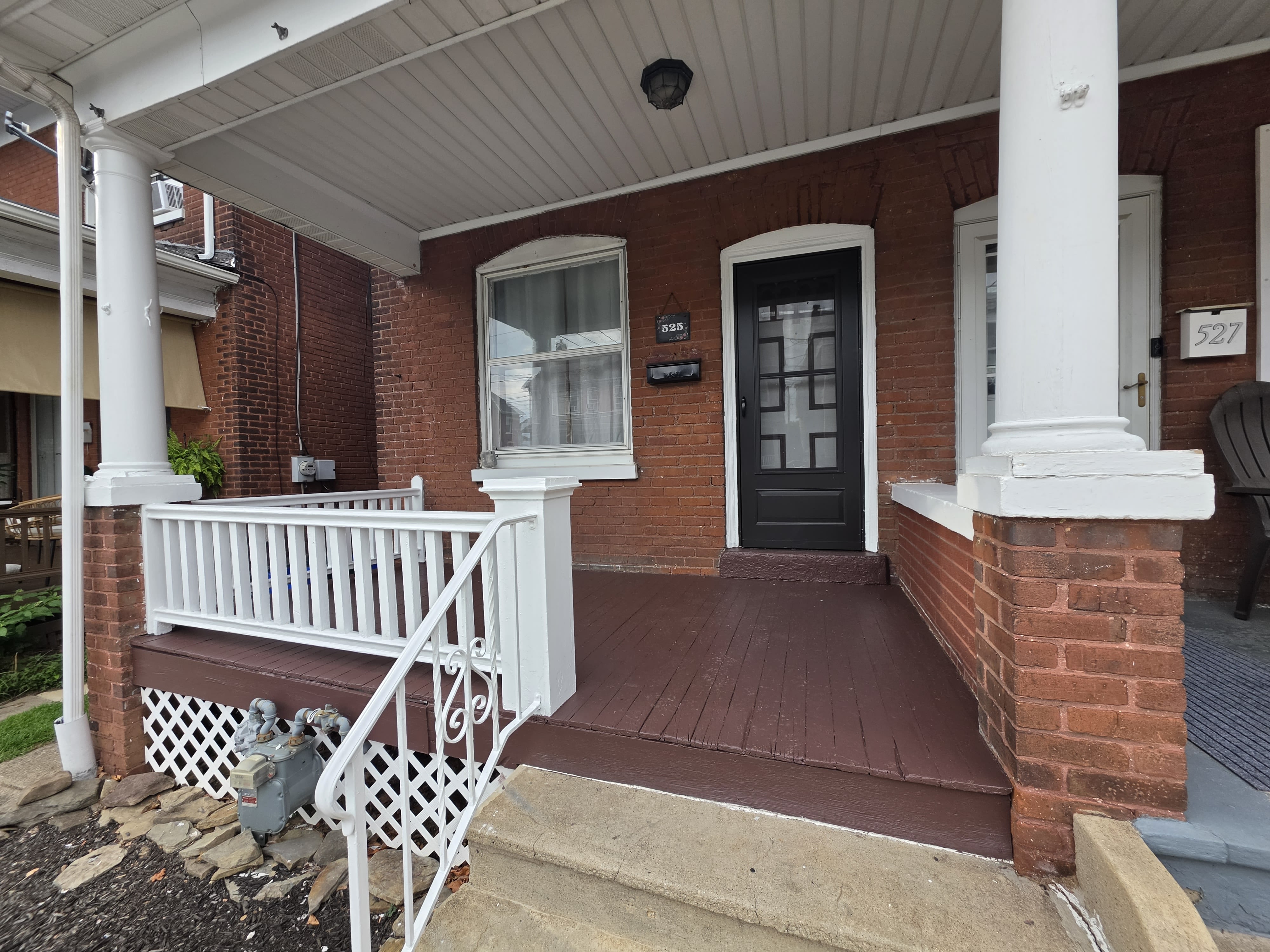 525 East Laurel Street – photo 2