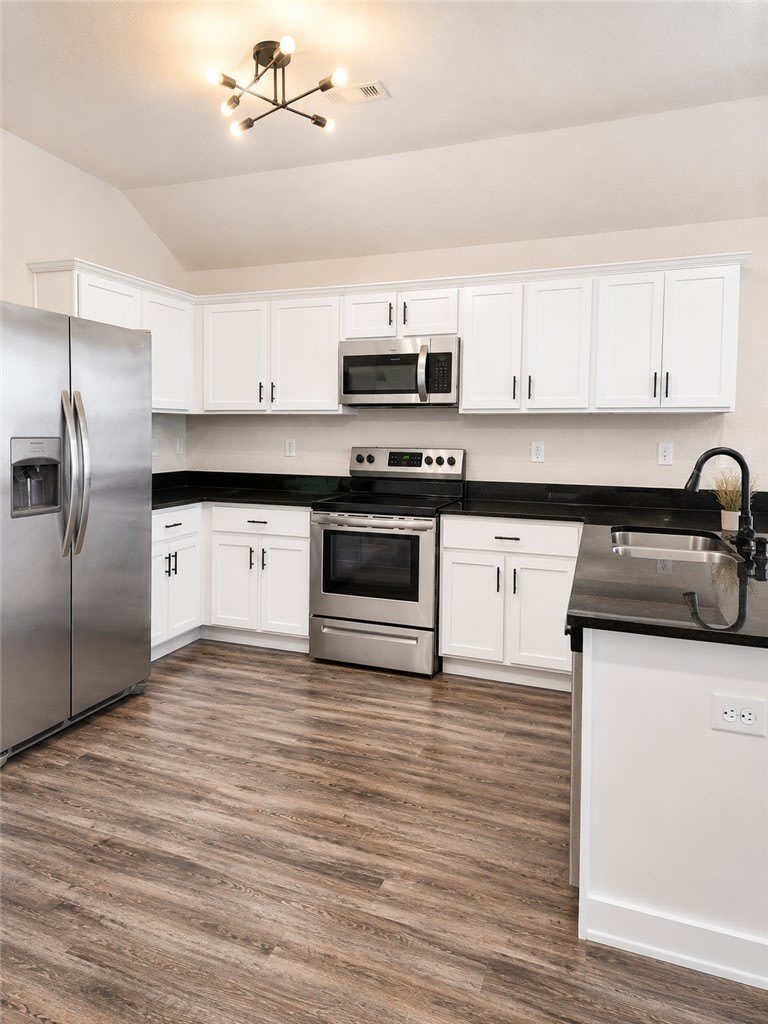 1221 S Ivory Bill Lane – photo 3