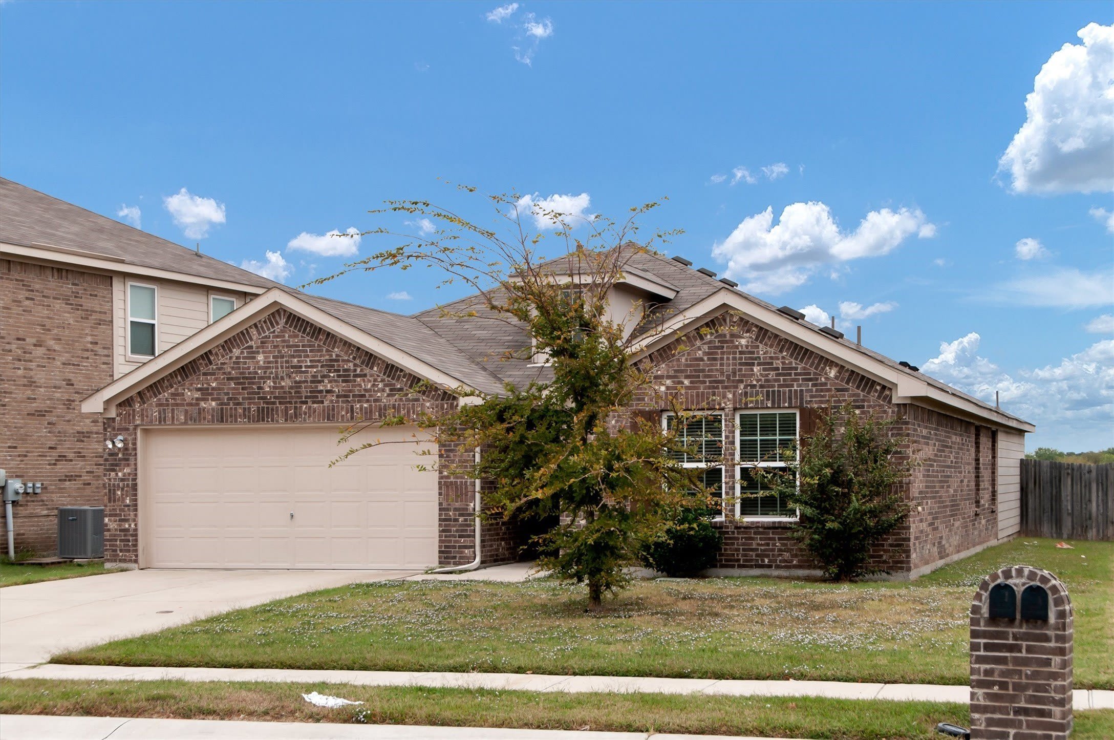 5100 Royal Springs Drive – photo 3