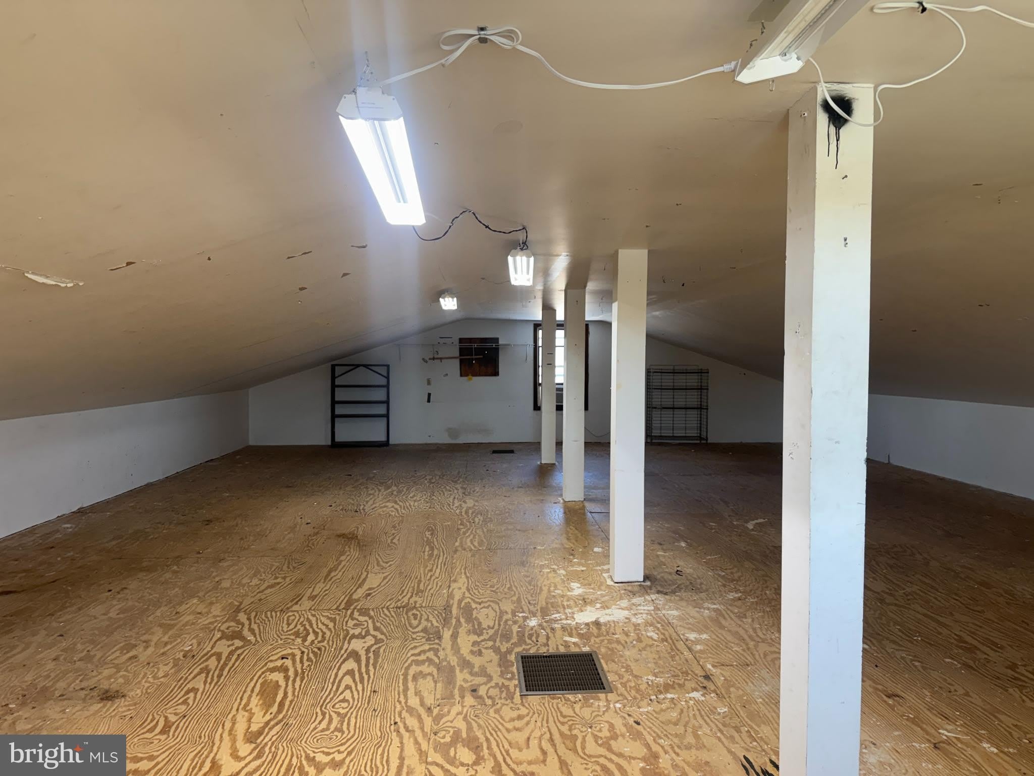 3013 BENNER Pike – photo 3