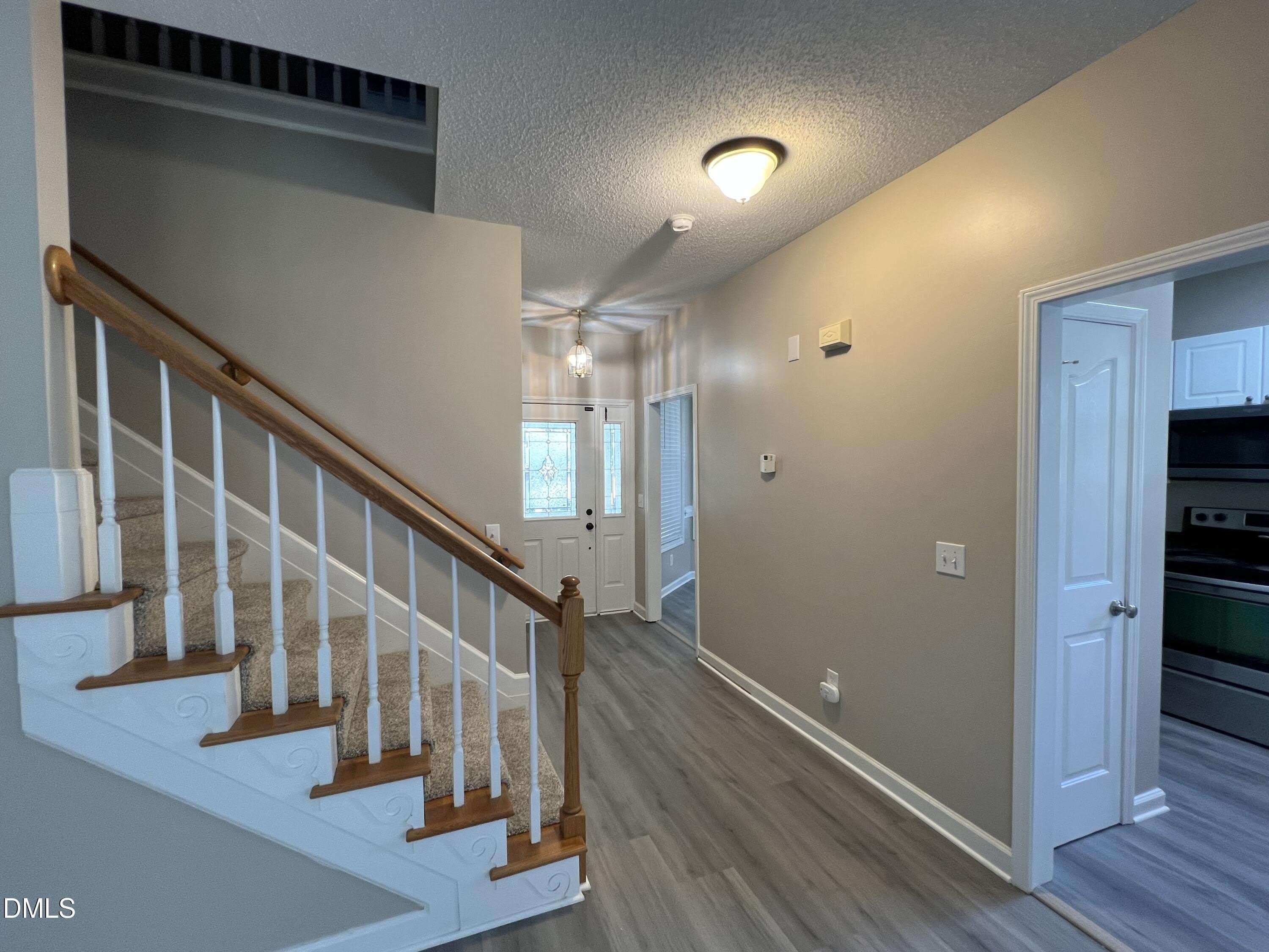 7706 Astoria Place – photo 3