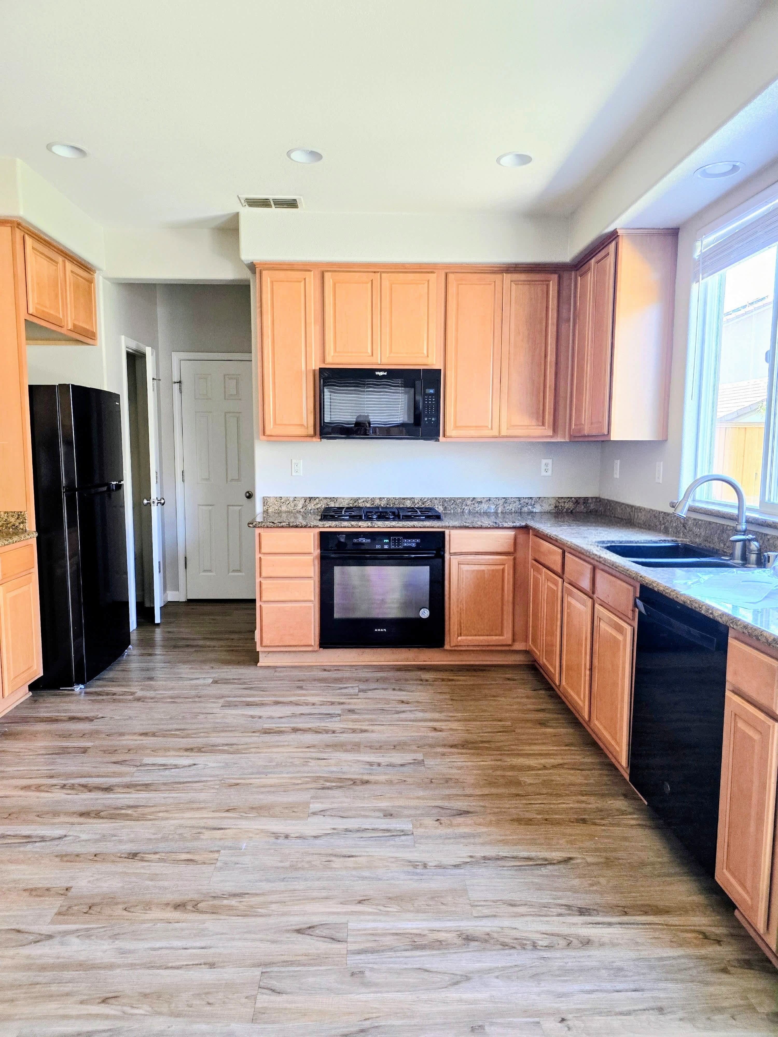 325 American Farms Ave – photo 1