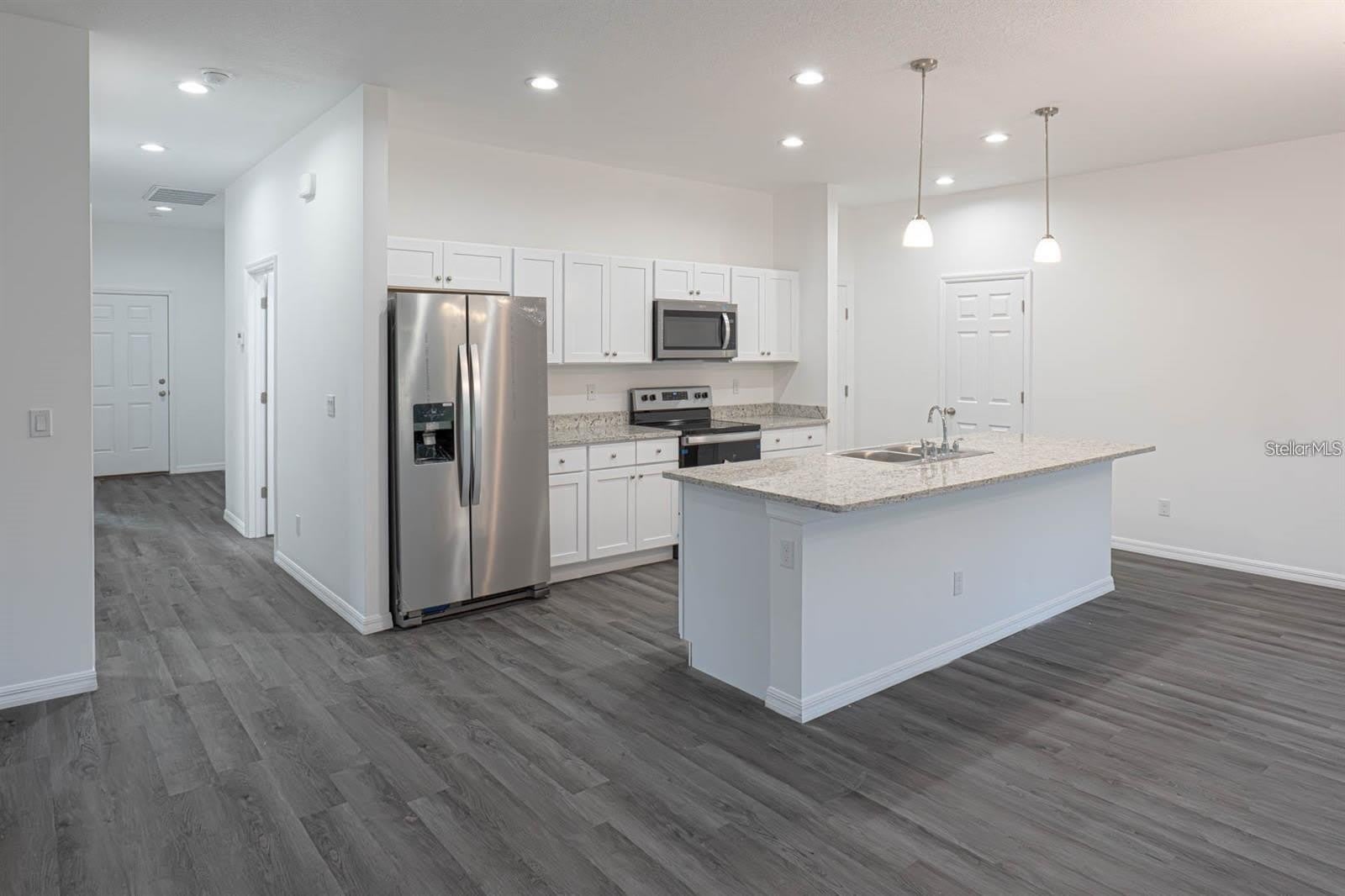 561 WILDMER Road SW – photo 5