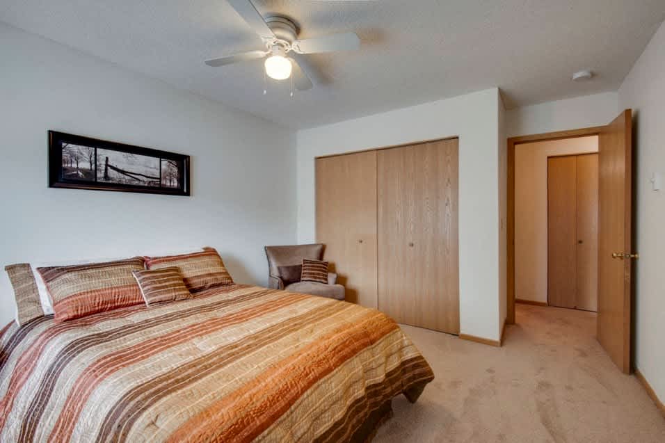 Eagle Creek Townhomes – photo 5