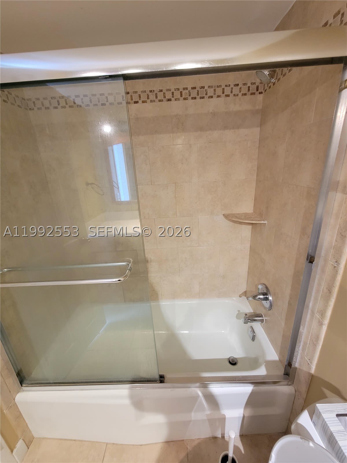 2020 NE 135th St – photo 5