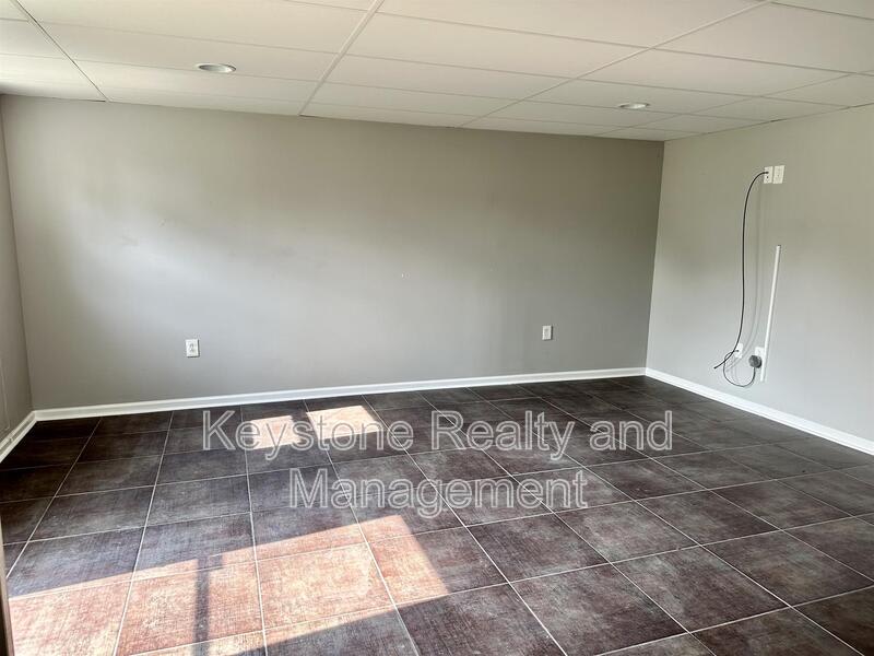 18 Edgehill Drive – photo 2