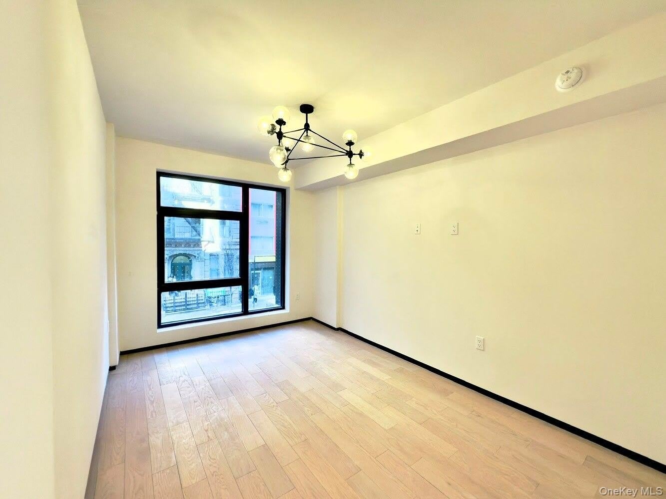350 West 44th Street – photo 4