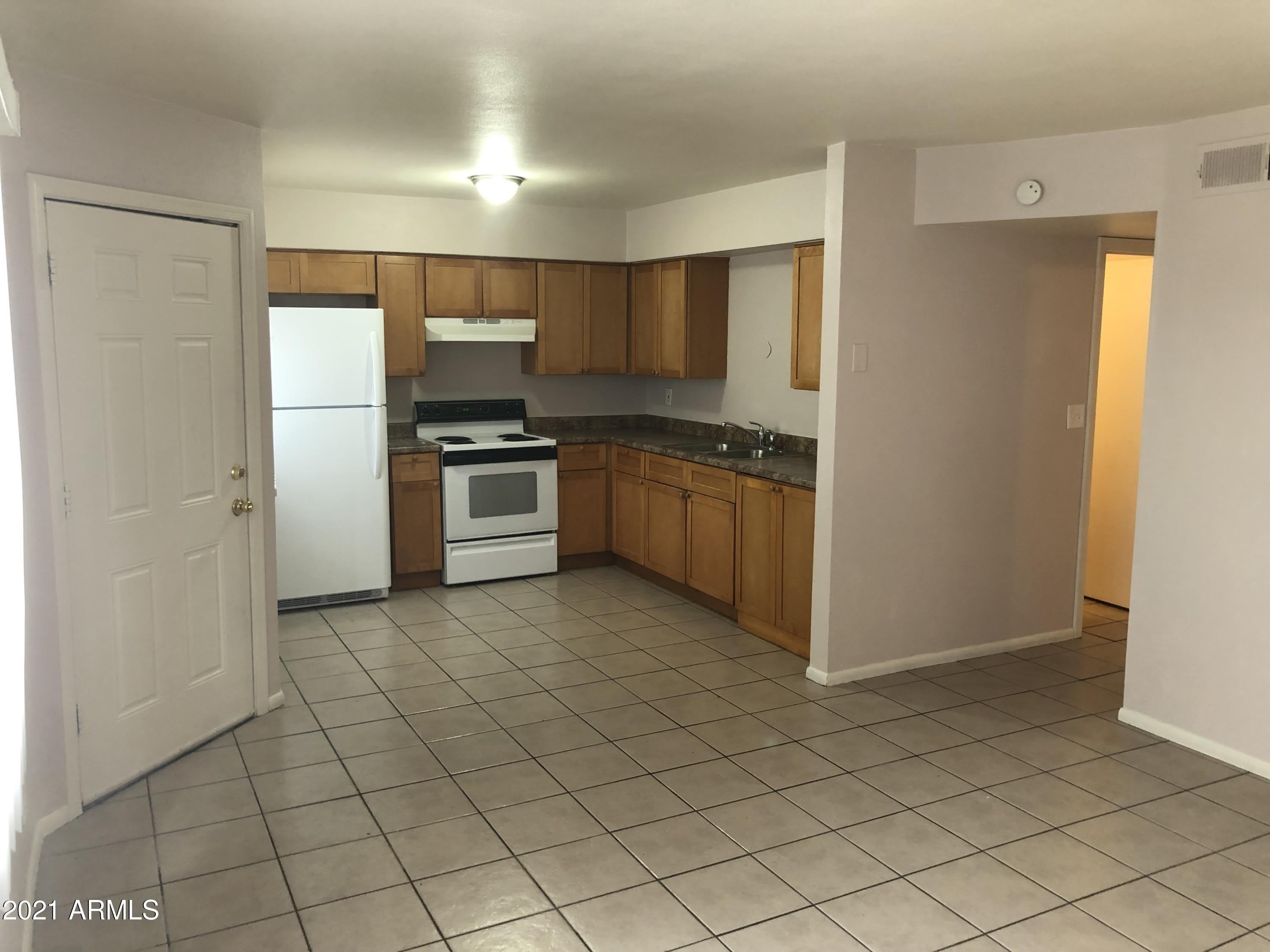 1138 W Dragoon Circle – photo 2