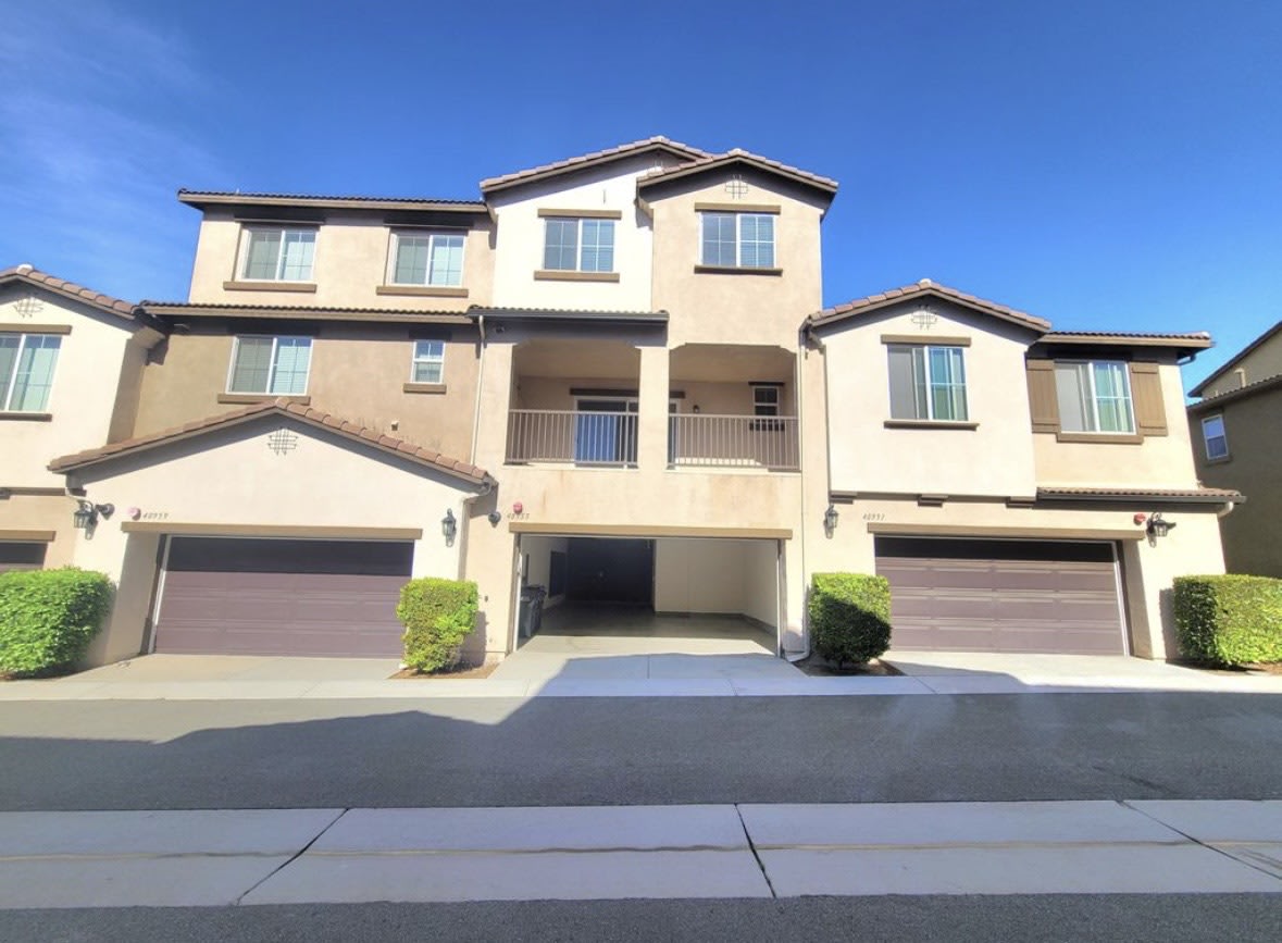 40955 Belleray Avenue – photo 1
