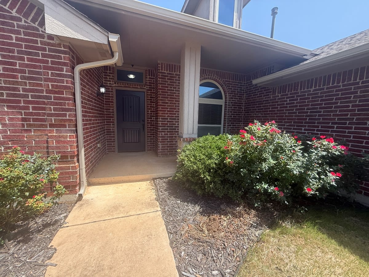 11309 Northwest 99th Street – photo 3
