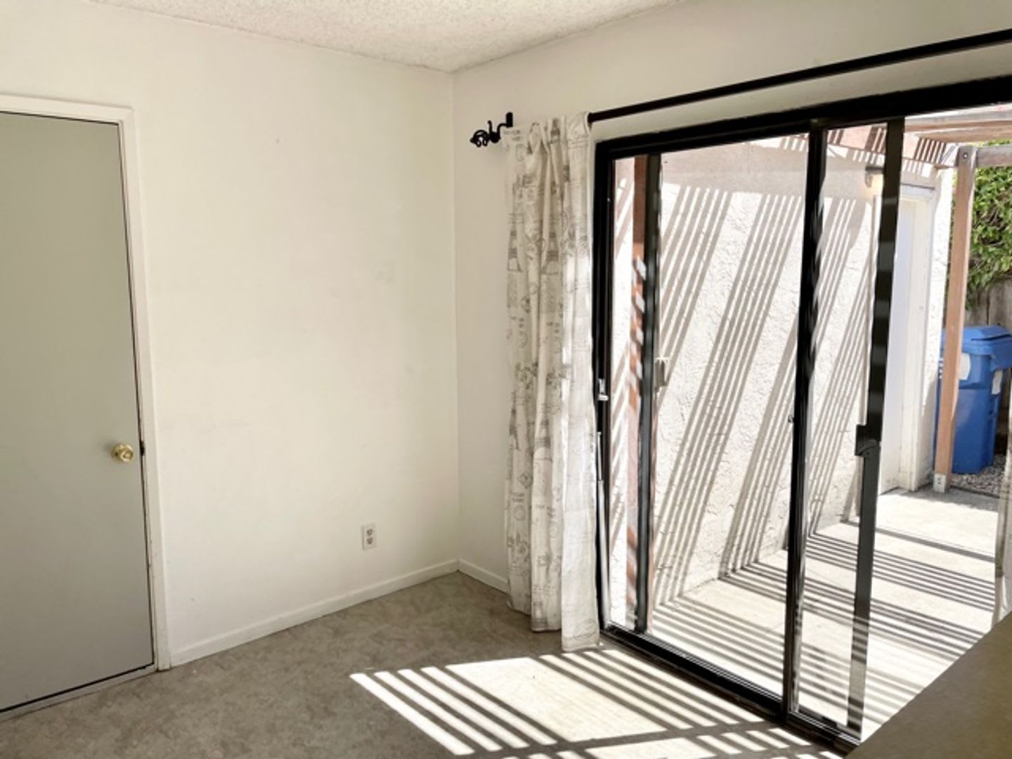 Slo 4 Bedroom 2 Bath In Laguna Lake – photo 4