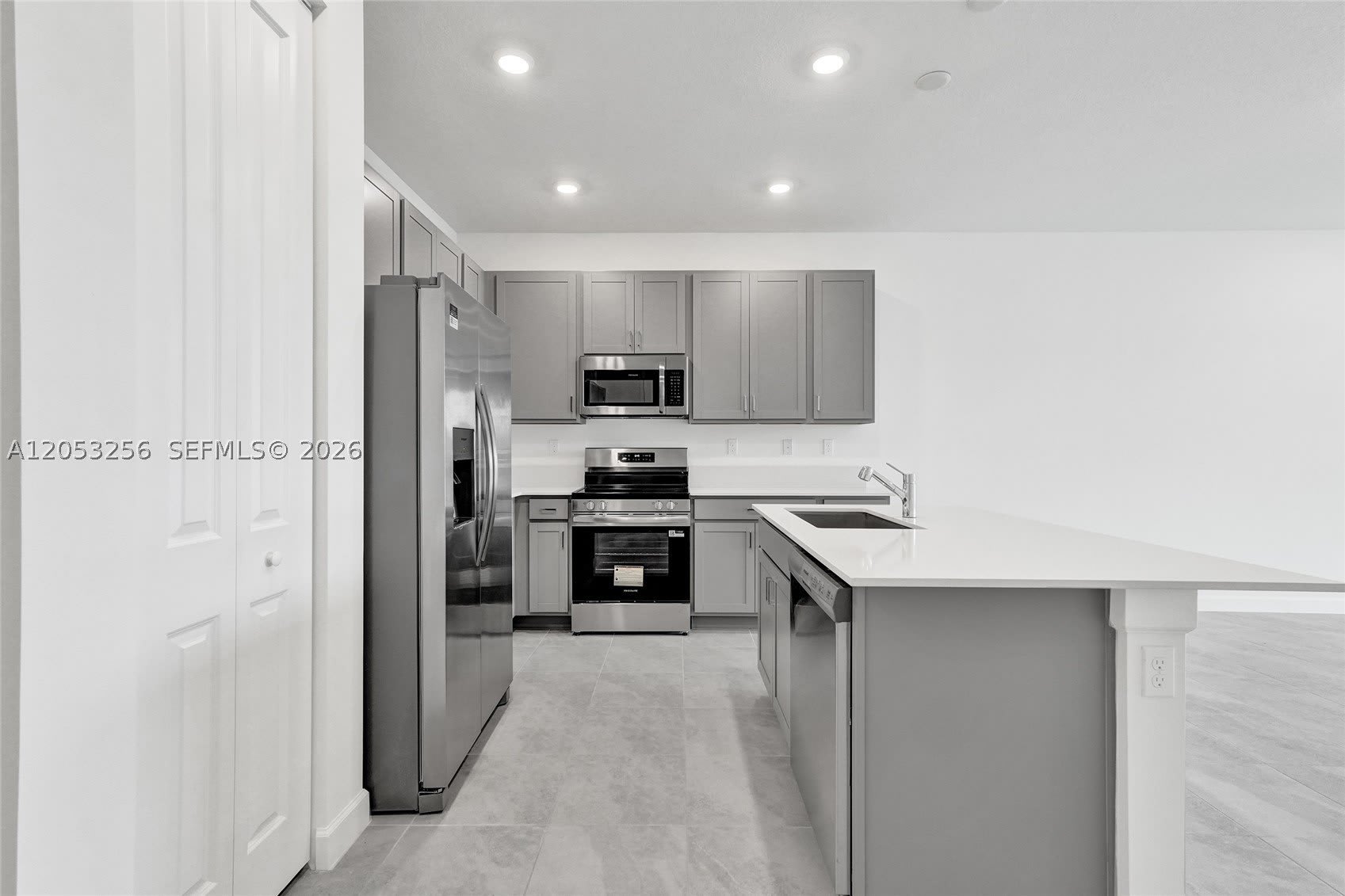 3783 Harborside Ave – photo 3