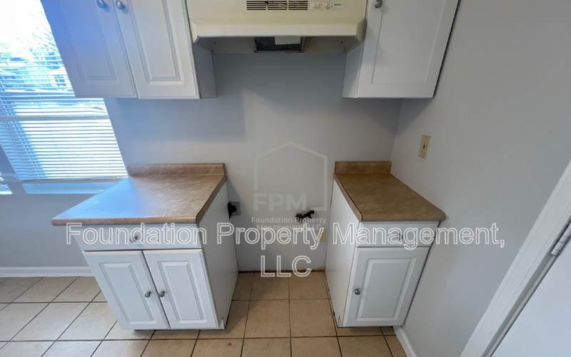 4498 Suncrest Drive – photo 4