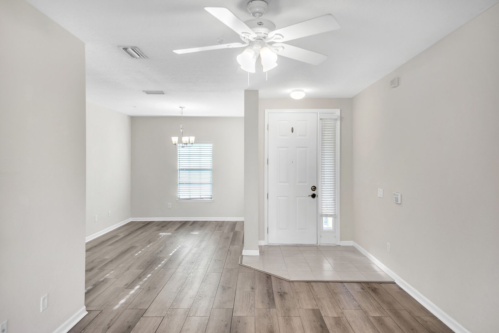 Welcome to this 2 bedroom, 2 bathroom condo in the wonderful community of Palencia. – photo 3