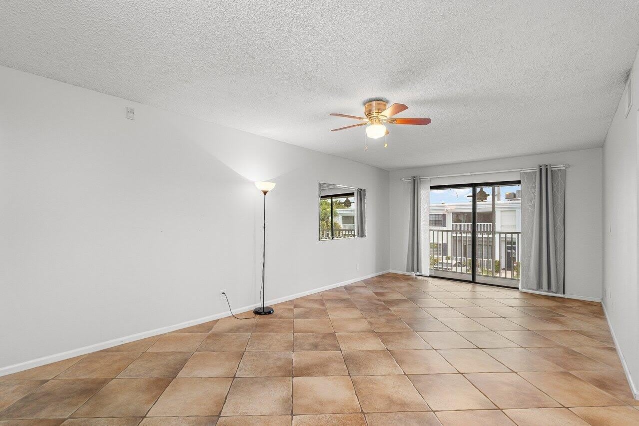 120 Cypress Club Drive – photo 4