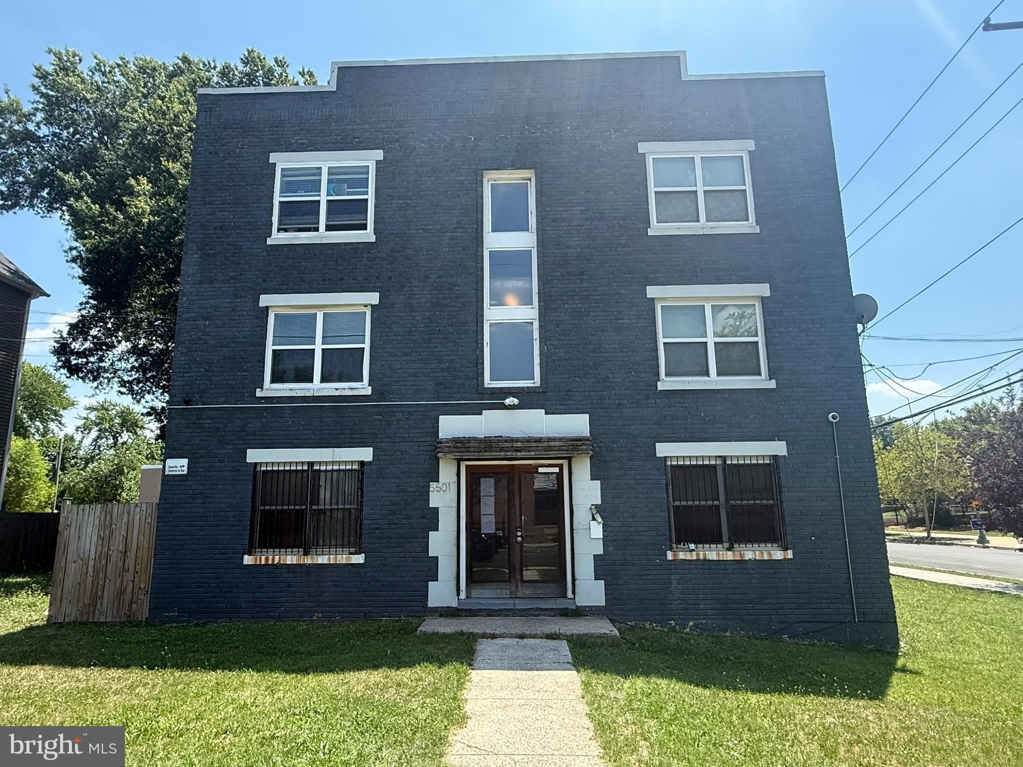 5501 FOOTE ST. NE – photo 1