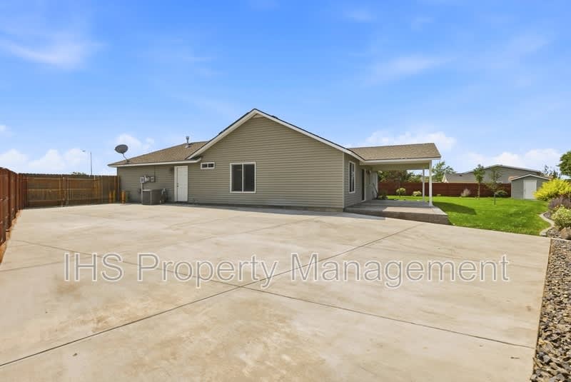 5520 Leon Ct – photo 5