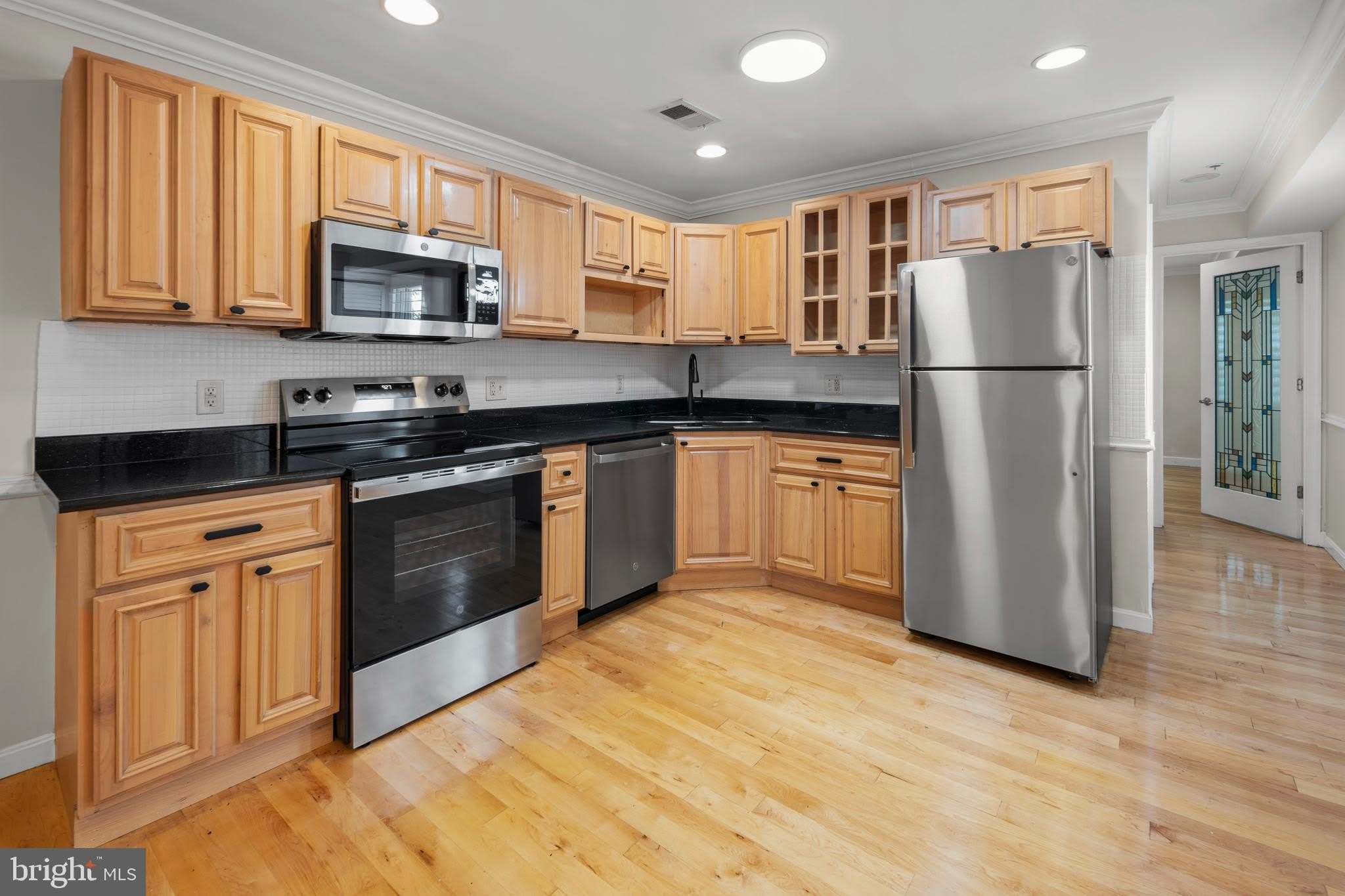 1810 MINNESOTA Avenue SE – photo 4