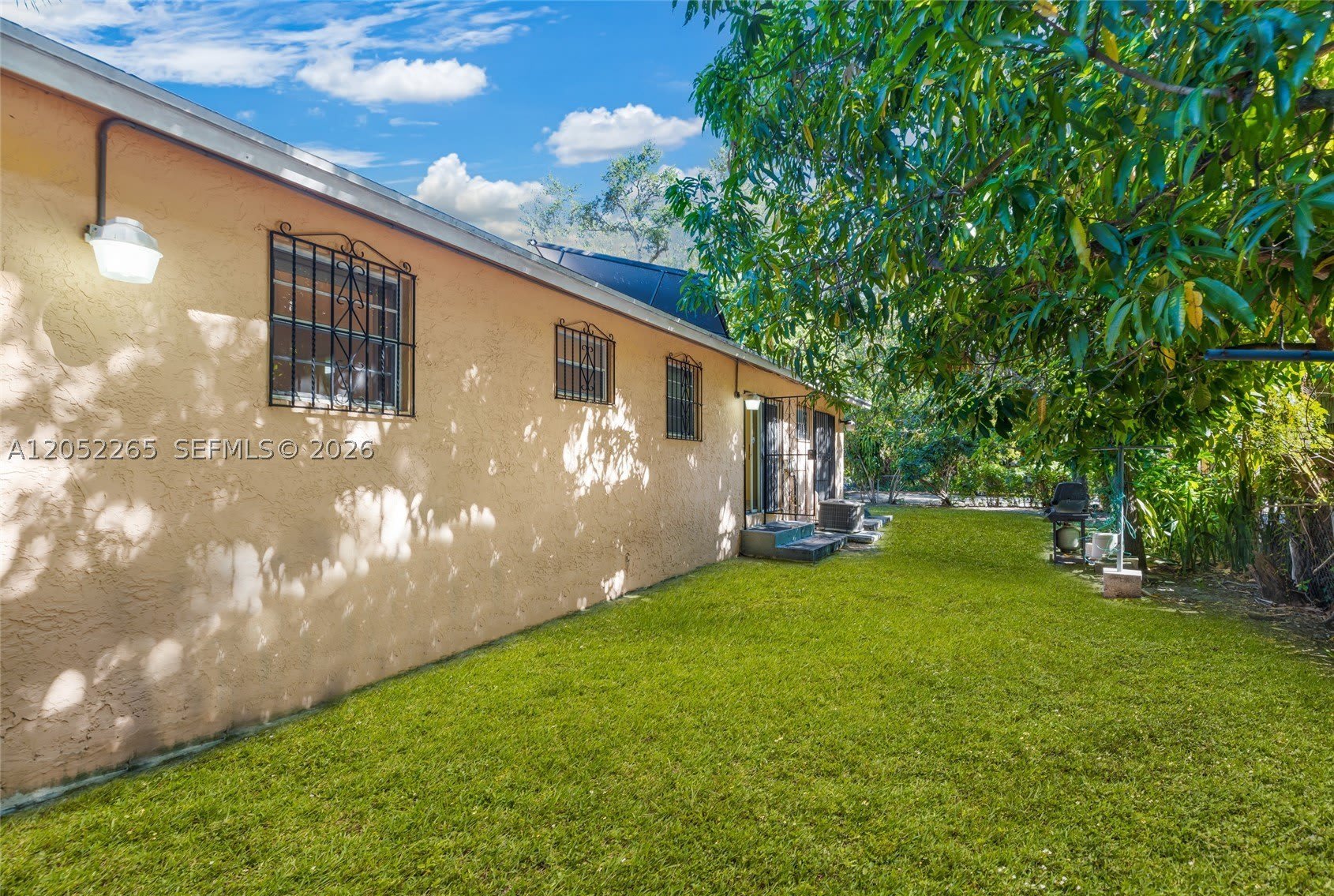 16420 NE 5th Ave – photo 1