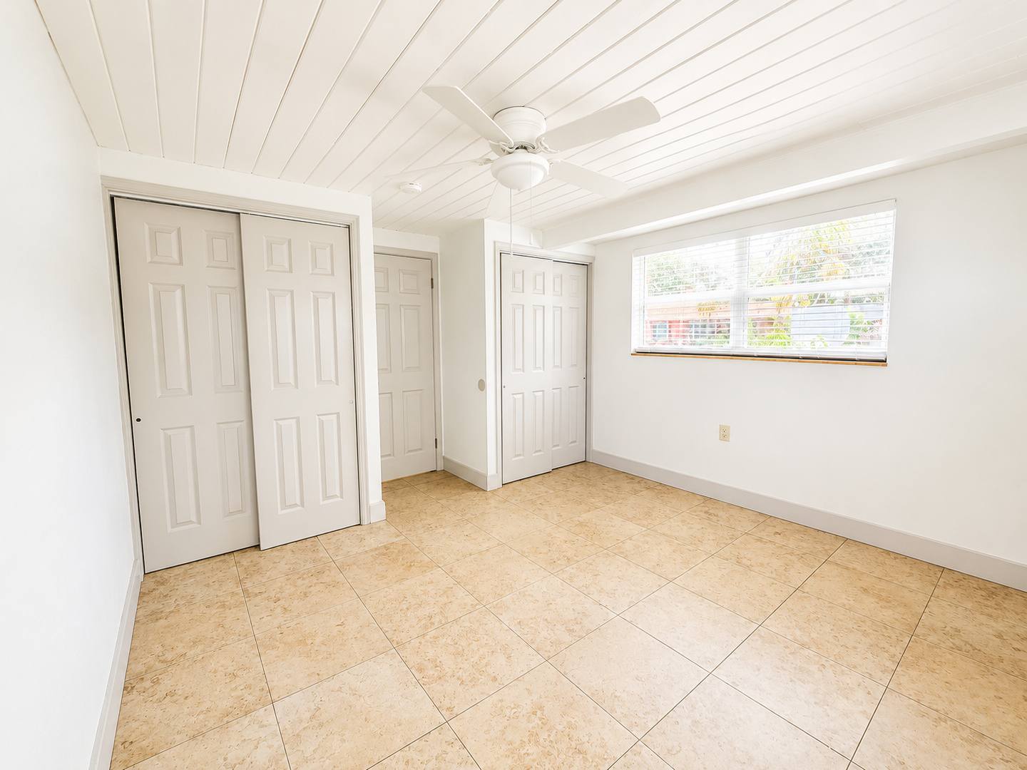 3 bedroom 2 bathroom – photo 4