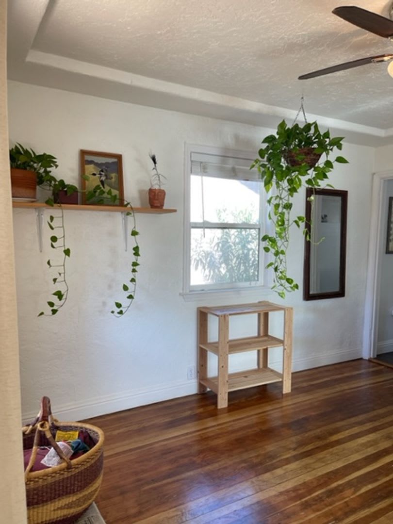 Vintage home in downtown Redding. – photo 3