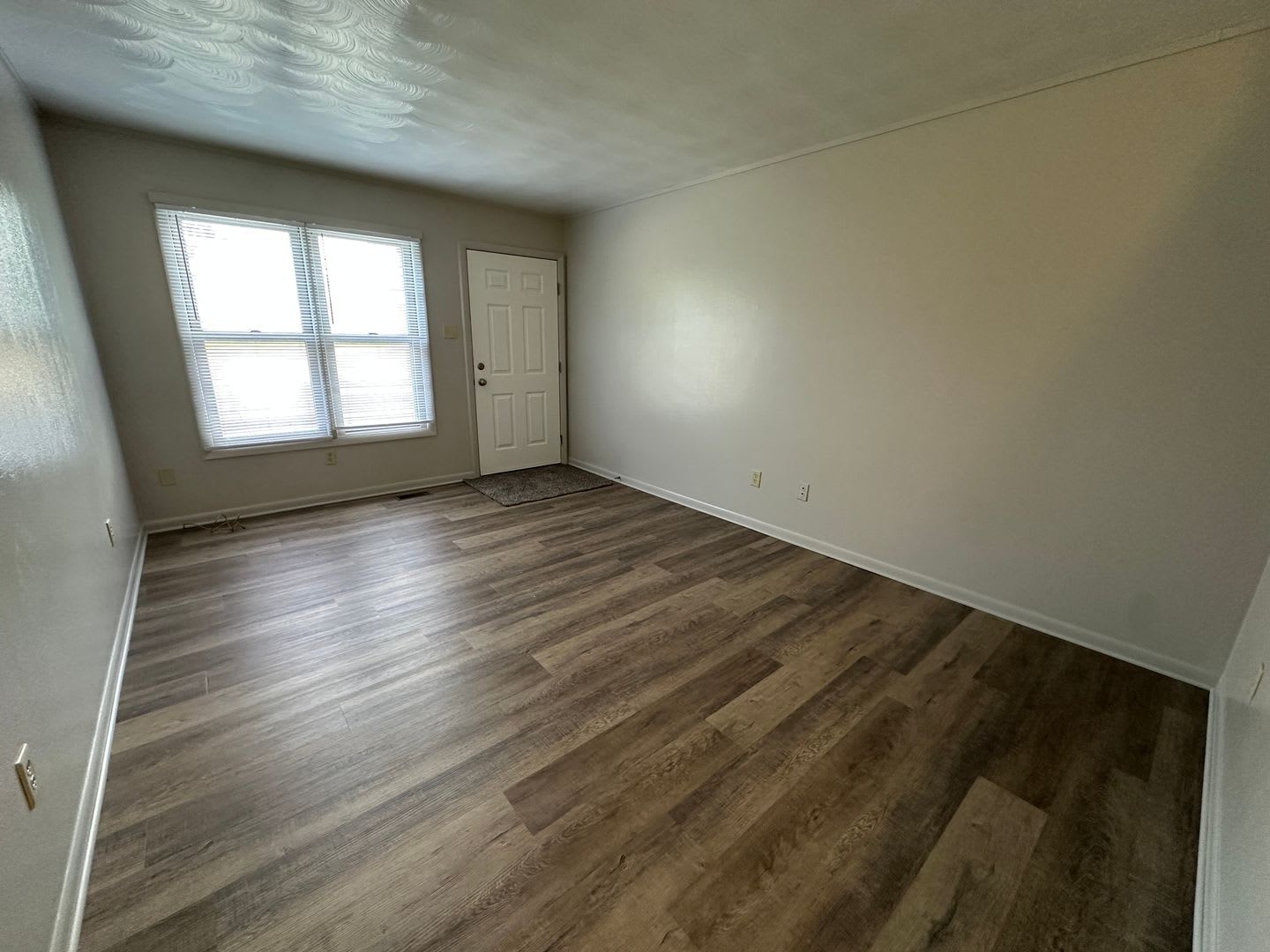 2219 Bel Air Drive – photo 3