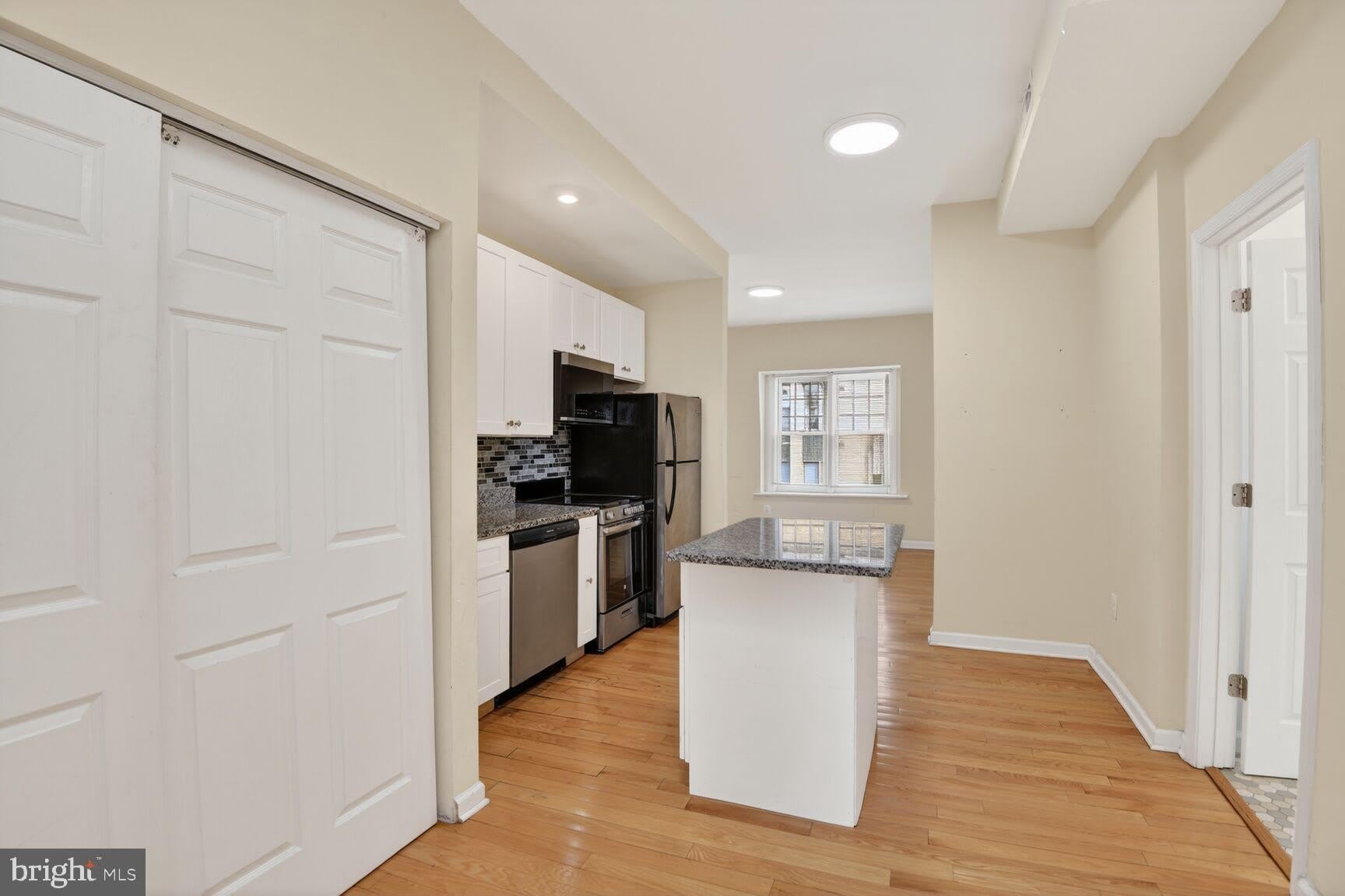 1648 Park Road Nw – photo 2