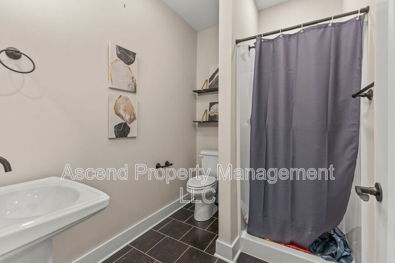 3155 Saint Elmo Avenue – photo 5